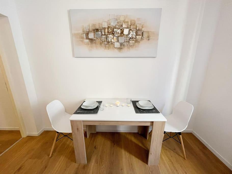 Rm-0 - Appartement F2 Au Rdc A Mulhouse Pour 1-2 Pers Exteriör bild