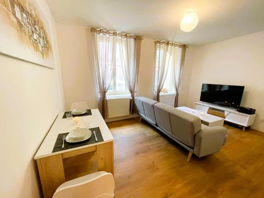 Rm-0 - Appartement F2 Au Rdc A Mulhouse Pour 1-2 Pers Exteriör bild