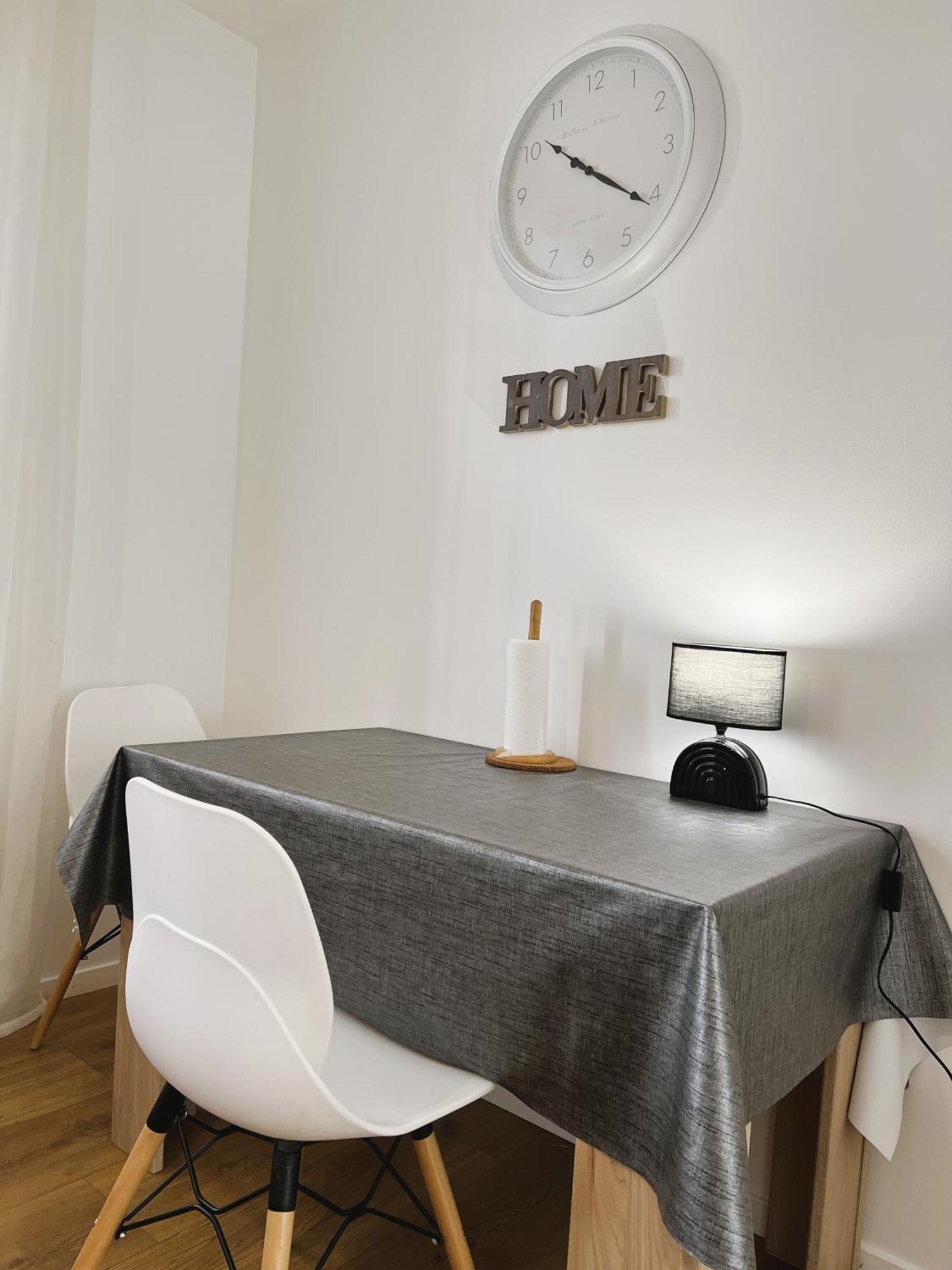 Rm-0 - Appartement F2 Au Rdc A Mulhouse Pour 1-2 Pers Exteriör bild